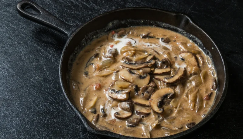 Ternera en salsa Strogonoff