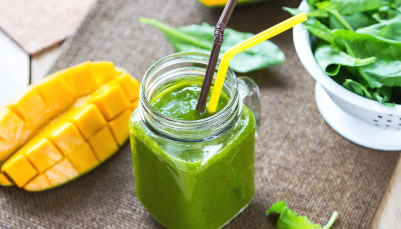 Batido de mango y espinacas