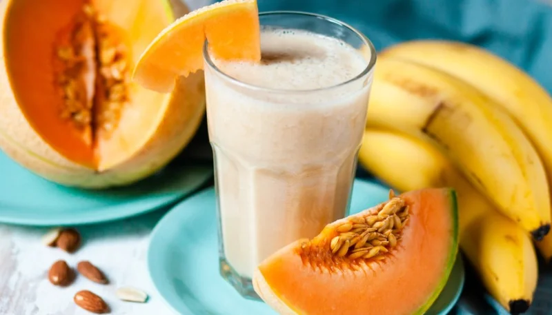 Batido de melón, plátano y albaricoques