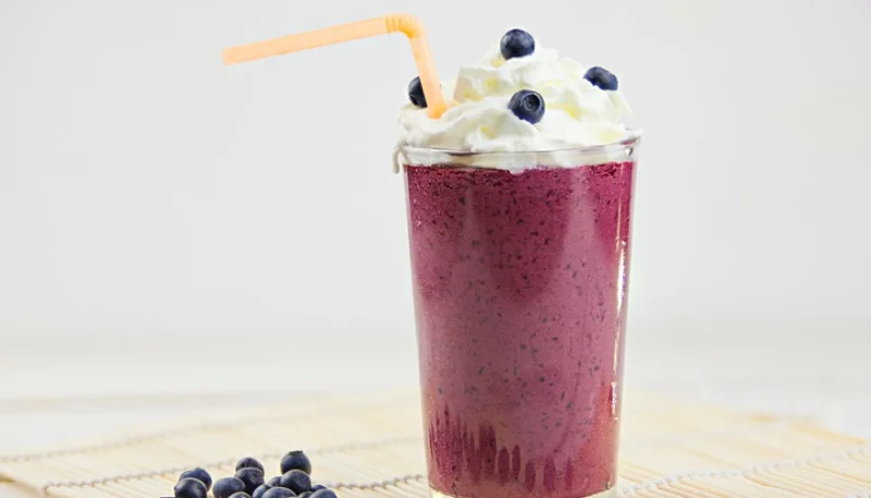 Batido de vainilla y arándanos