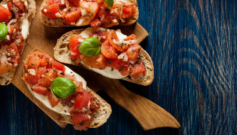Bruschetta caprese