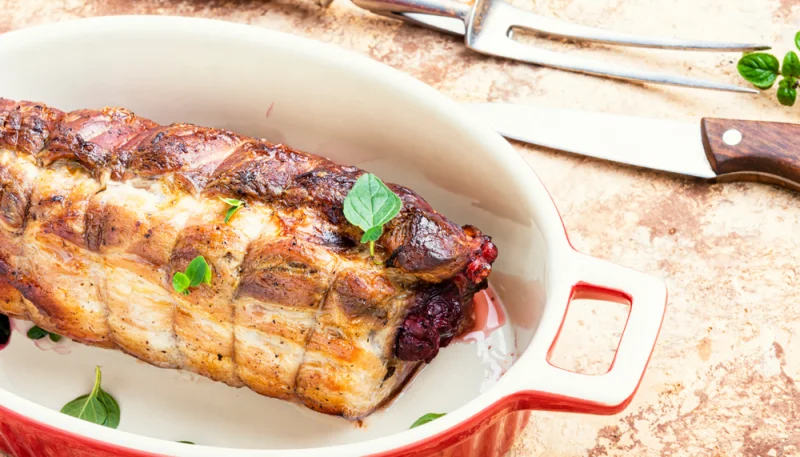 Cerdo relleno de cerezas