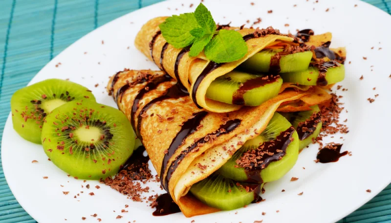 Crepes con kiwi y chocolate