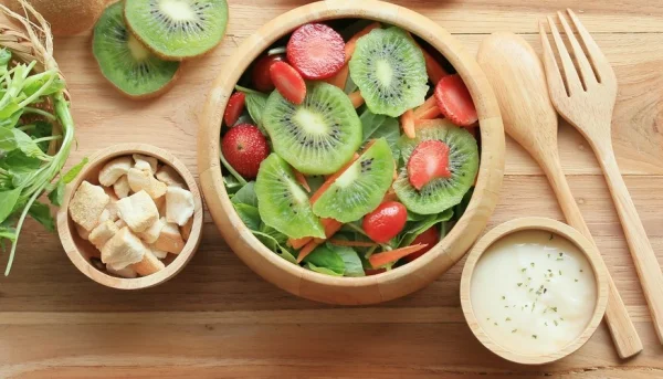 Ensalada de fresas y kiwis con anís