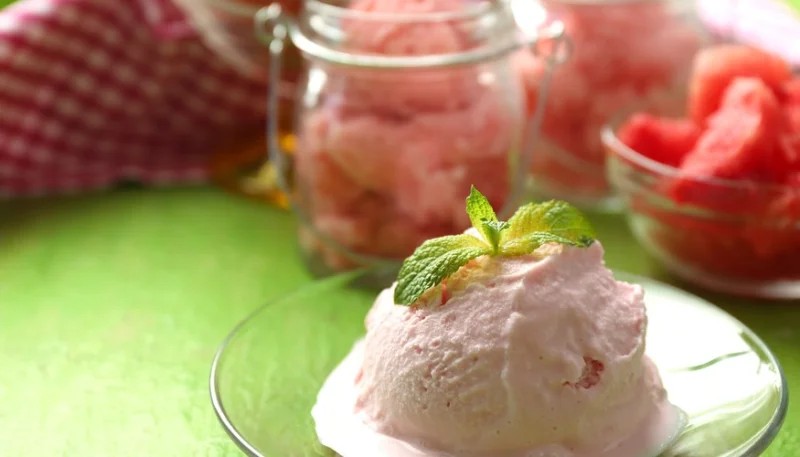 Helado de sandía casero