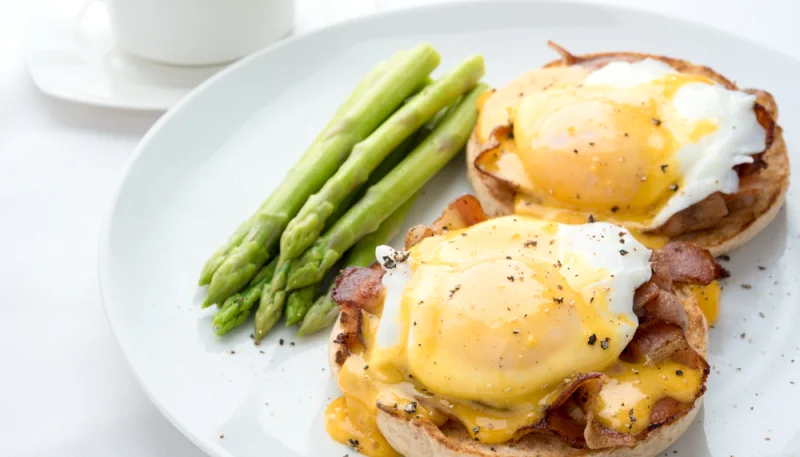 Huevos a la benedictina