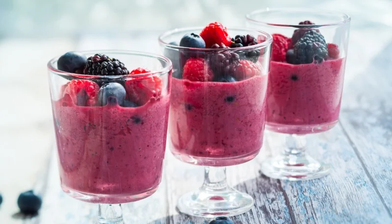 Mousse de frutos rojos con mascarpone