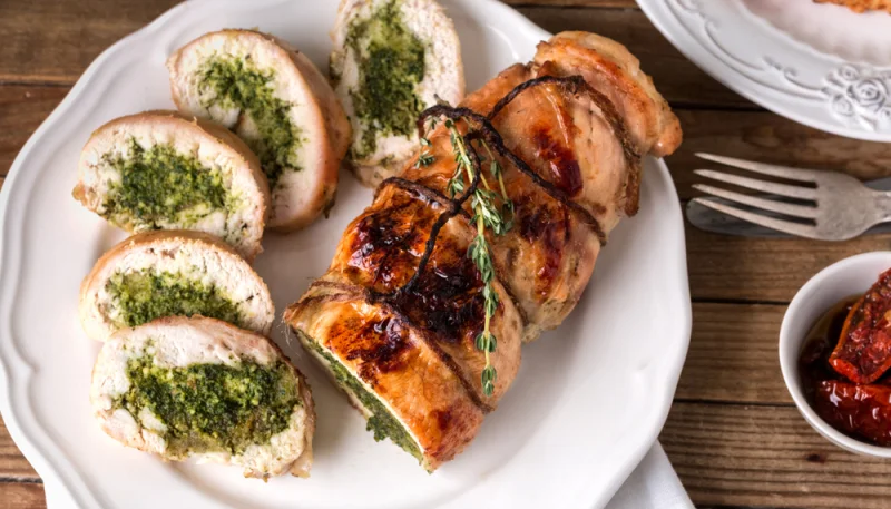 Pechuga de pavo rellena de pesto