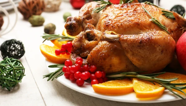 Pollo asado relleno de ciruelas