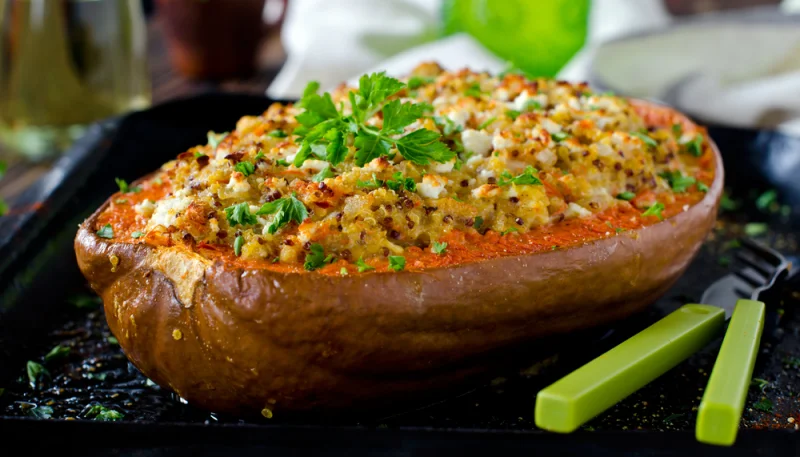 Calabaza rellena de quinoa