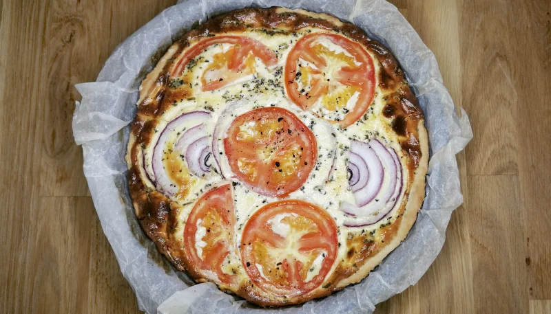 Quiche de tomates y bacon