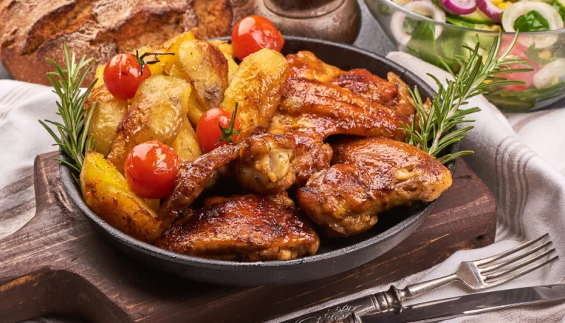 Alitas de pollo con patatas