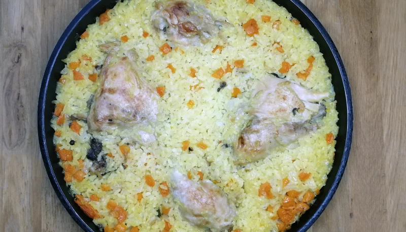 Arroz con pollo al horno