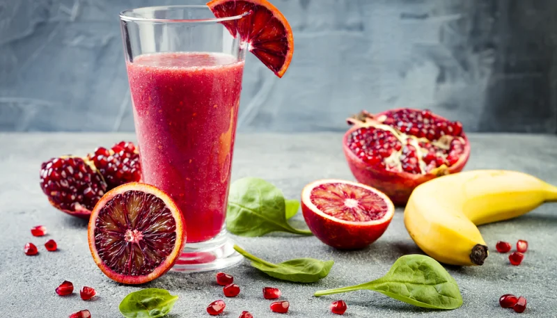 Batido de granada y plátano