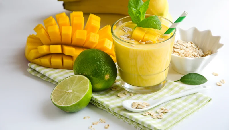 Batido de mango y avena