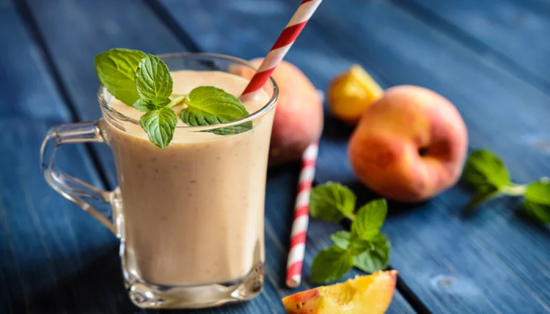 Batido de melocotón y yogur