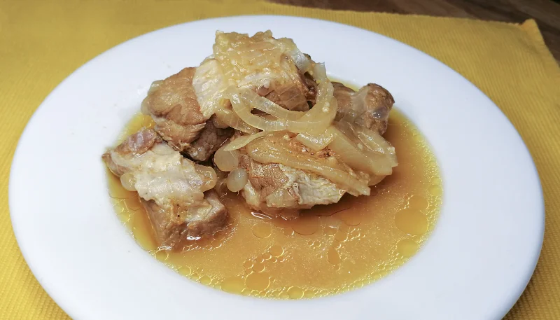 Costillas de cerdo con cerveza