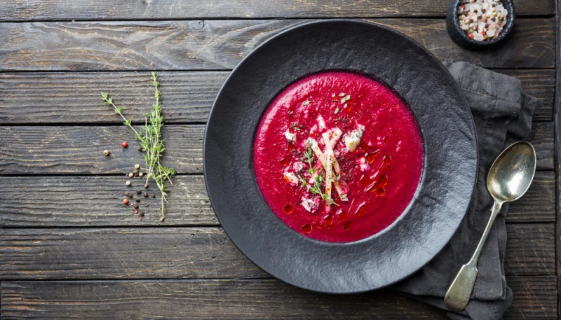 Crema de remolacha caliente