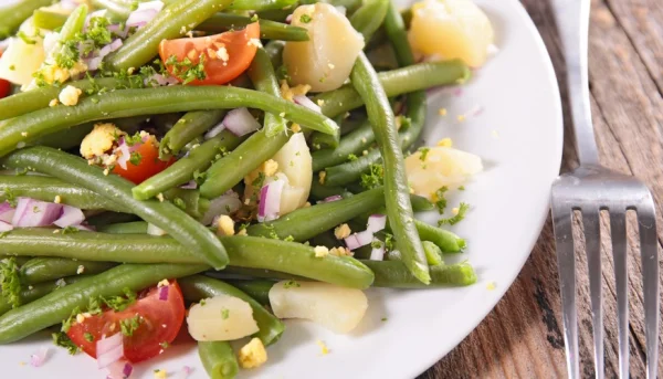 Ensalada de judías verdes, patatas y tomate