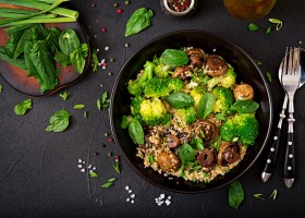Ensalada de quinoa y champiñones