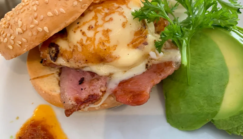 Hamburguesa con bacon y queso