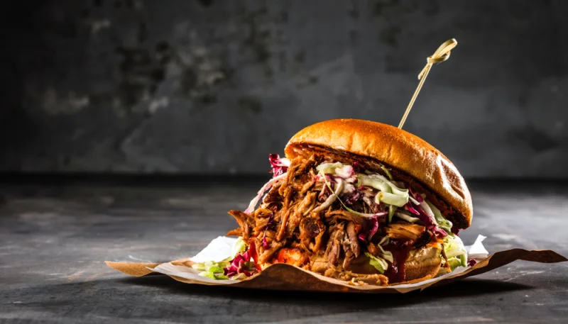 Hamburguesa pulled pork a la barbacoa
