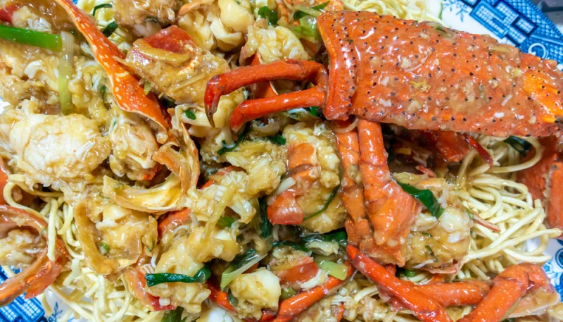 Langosta en salsa de jengibre