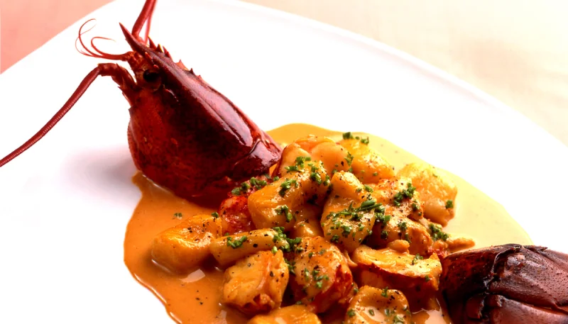 Langosta en salsa de miel