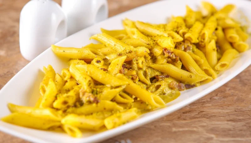 Pasta con salsa de pistacho