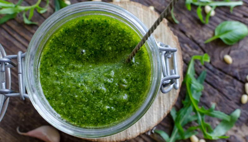 Pesto de rúcula y anacardos