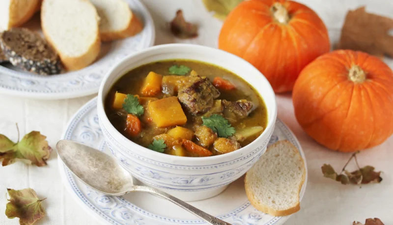 Sopa con calabaza y ternera