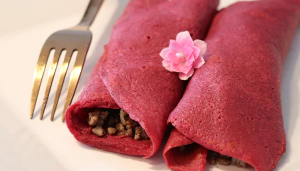Tortita de remolacha rellena de carne