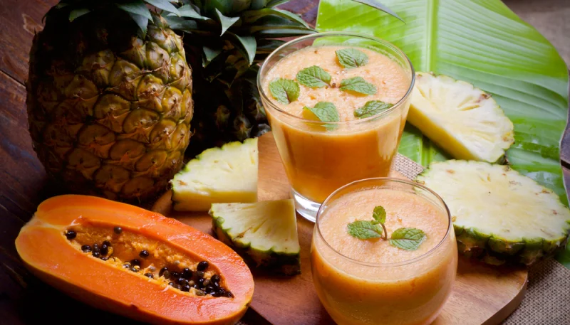 Batido de papaya y piña