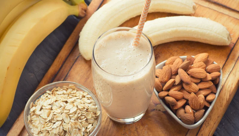 Batido de plátano y almendras