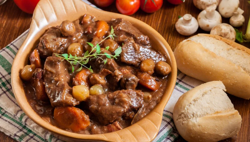 Boeuf Bourguignon en olla de cocción lenta