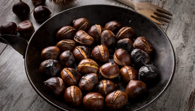 Castañas asadas en olla de cocción lenta