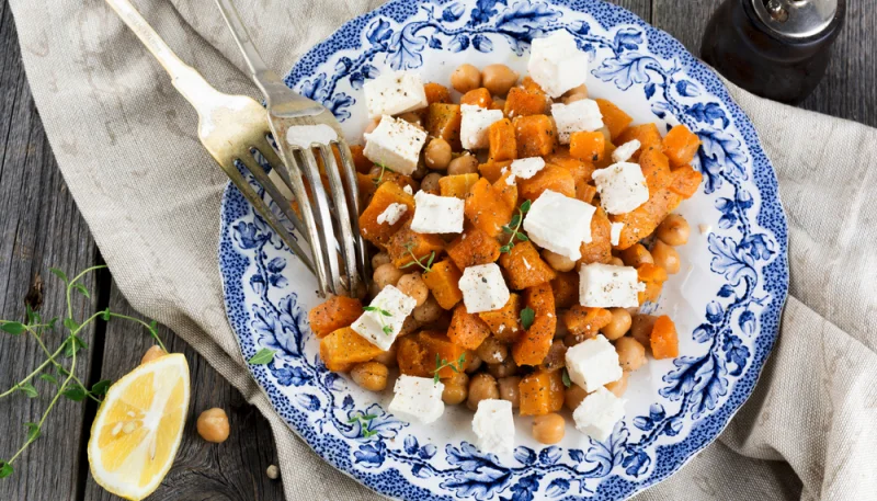 Ensalada de calabaza y garbanzos
