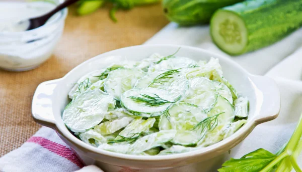 Ensalada de pepino y yogur