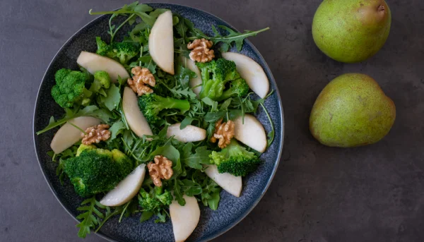 Ensalada de peras y brócoli