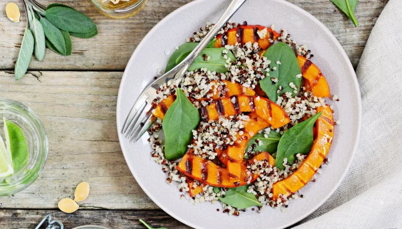 Ensalada de quinoa y calabaza