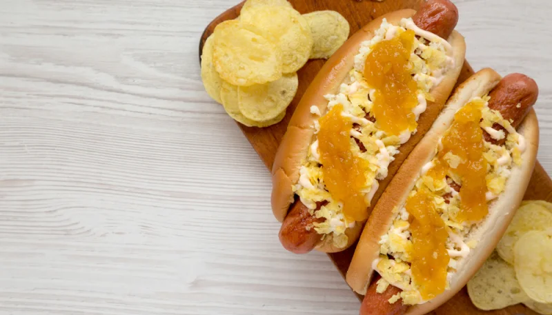 Perritos calientes con piña