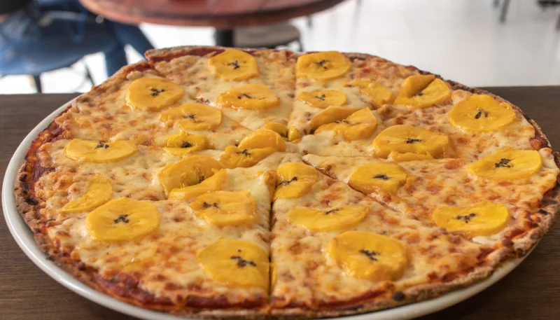 Pizza con plátano