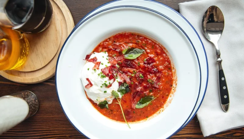 Sopa de pimientos rojos