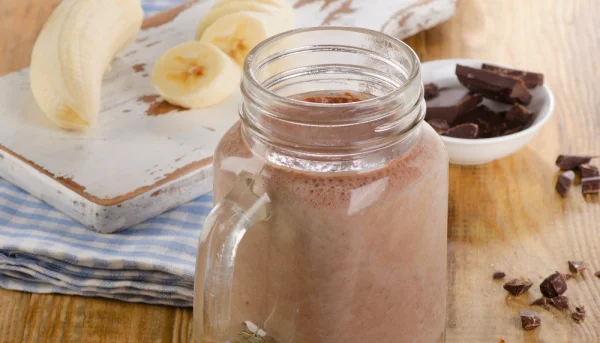 Batido de plátano y chocolate de barra