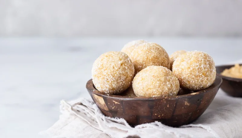 Bolitas de plátano y coco