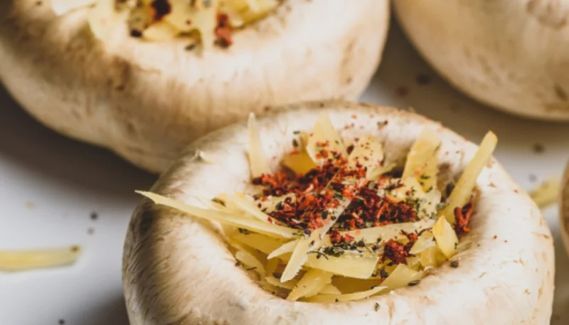 Champiñones rellenos de 4 quesos