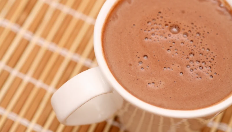 Chocolate caliente con miel y vainilla