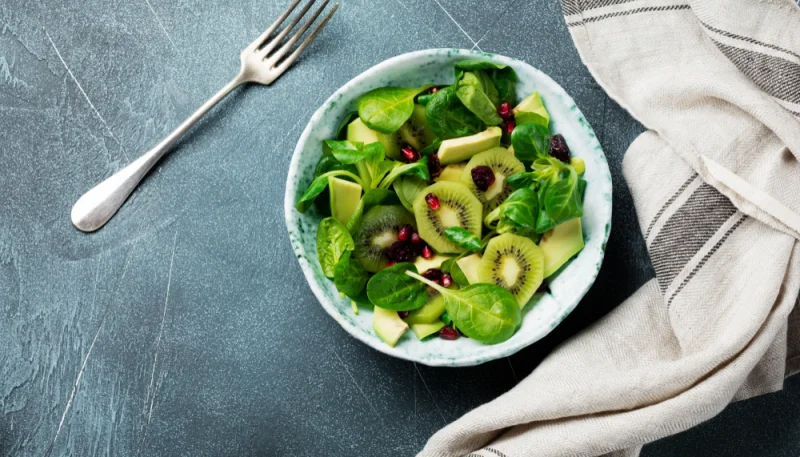Ensalada de kiwi y aguacate