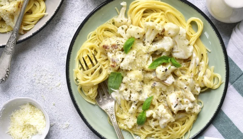 Espaguetis con coliflor