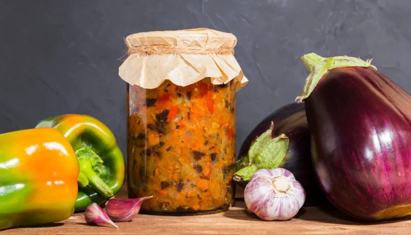 Salsa de berenjena, pimientos y ajo